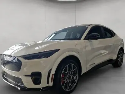 Neu Ford Mustang Mach-E GT 358 kW (487 PS) 2025 Weiß SUV