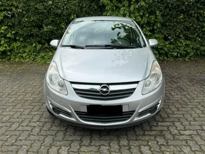 Gebraucht Opel Corsa 80 PS (58 kW) 2007 Silber Kleinwagen