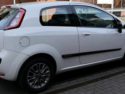Gebraucht Fiat Punto Evo 77 PS (56 kW) 2011 Weiß Kleinwagen