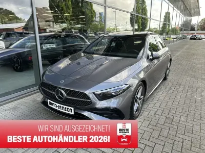 Gebraucht Mercedes A200 AMG Line Premium Plus 163 PS (119 kW) 2023 Mountaingrau metallic Limousine