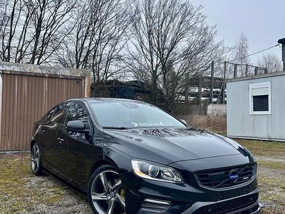 Gebraucht Volvo S60 R-Design 181 PS (133 kW) 2015 Schwarz Limousine