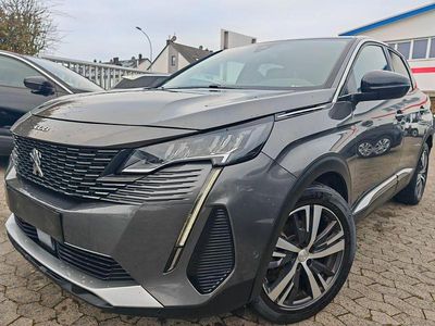Gebraucht Peugeot 3008 Allure 131 PS (96 kW) 2022 Grau SUV