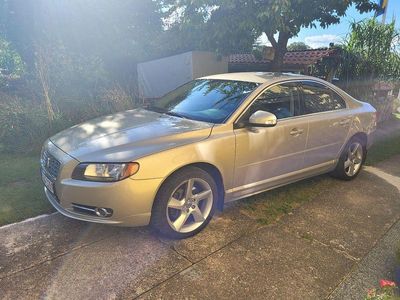 Volvo S80