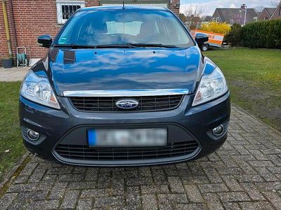 Gebraucht Ford Focus 101 PS (74 kW) 2010 Grau Kombi