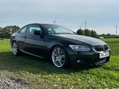 Gebraucht BMW 320 M Sport 170 PS (125 kW) 2012 Schwarz Coupé