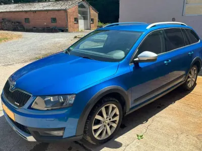 Gebraucht Skoda Octavia 184 PS (135 kW) 2015 Blau Kombi