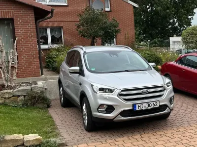 Gebraucht Ford Kuga Titanium 178 PS (130 kW) 2018 Grau SUV