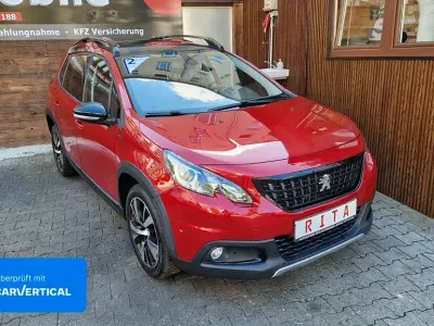 Gebraucht Peugeot 2008 GT-line 120 PS (88 kW) 2019 Rot SUV