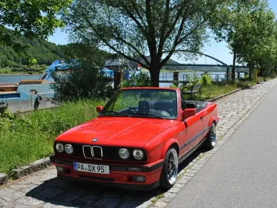Gebraucht BMW 318 Cabriolet Shadowline 113 PS (83 kW) 1993 Rot Cabrio