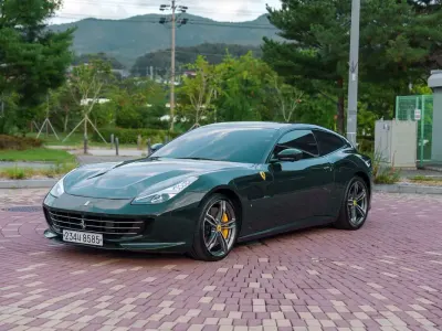Gebraucht Ferrari GTC4Lusso 689 PS (506 kW) 2019 Grün Kombi
