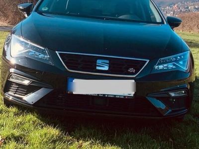 gebraucht Seat Leon 1,5 FR, Midnight schwarz, AHK