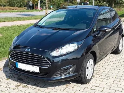 Używany Ford Fiesta Champions Edition 82 KM (60 kW) 2013 Czarny Hatchback