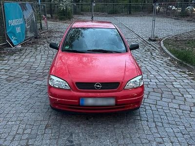 Usata Opel Astra 101 CV (74 kW) 2002 Rosso Berlina