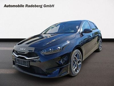 Neu Kia Ceed 140 PS (102 kW) 2025 Schwarz Kleinwagen