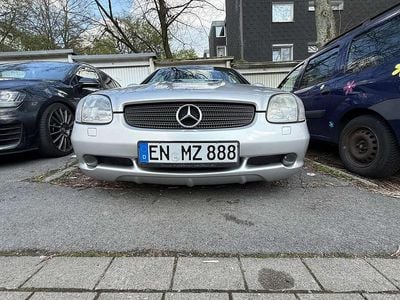 Gebraucht Mercedes SLK230 193 PS (141 kW) 1999 Silber Cabrio