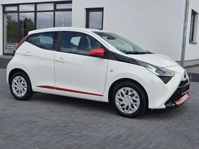 Gebraucht Toyota Aygo 72 PS (52 kW) 2020 Weiß Kleinwagen