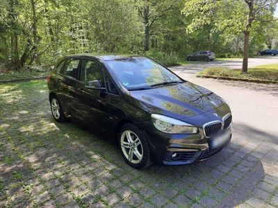 gebraucht BMW 218 Active Tourer d Leder LED Navi Automatik AHK