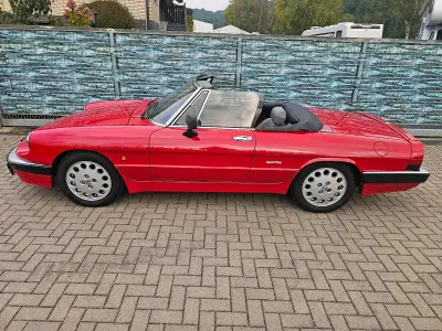 Gebraucht Alfa Romeo Spider 125 PS (91 kW) 1988 Rot Cabrio