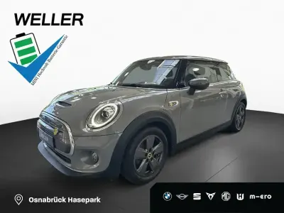 Gebraucht Mini Cooper SE 135 kW (184 PS) 2020 Moonwalk grey (grau) Kleinwagen