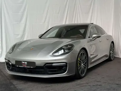 Gebraucht Porsche Panamera Turbo S 680 PS (500 kW) 2020 Gtsilber metallic Kleinwagen