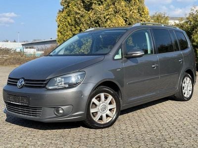 Gebraucht VW Touran Life 105 PS (77 kW) 2014 Grau Van / Kleinbus