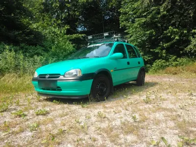 Gebraucht Opel Corsa 60 PS (44 kW) 1997 Grün Kleinwagen