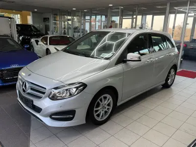 Gebraucht Mercedes B200 Style 136 PS (100 kW) 2018 Silber Kleinwagen