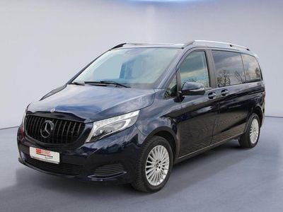 Gebraucht Mercedes V220 163 PS (119 kW) 2018 Blau Van / Kleinbus