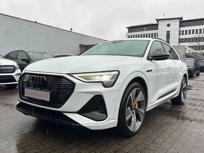 Gebraucht Audi e-tron Black Edition 230 kW (313 PS) 2022 Gletscherweiß metallic SUV