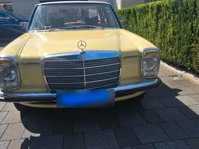 Gebraucht Mercedes W115 95 PS (69 kW) 1975 Gelb Limousine