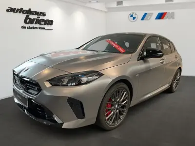 Neu BMW M135 Performance 300 PS (220 kW) 2026 Grau Kleinwagen