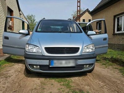 gebraucht Opel Zafira TÜV 11.25