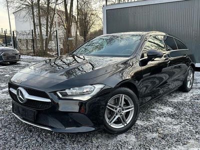 Gebraucht Mercedes CLA200 Shooting Brake 150 PS (110 kW) 2022 Schwarz Kombi
