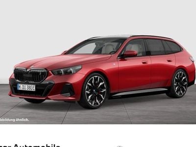 Fire red Gebraucht 2025 BMW i5 M Sport Kombi | 59.980 € (Superpreis)