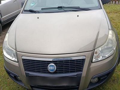 Gold Gebraucht 2006 Fiat Sedici SUV | 1.000 € (Superpreis)