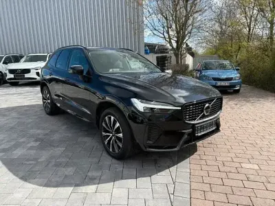 Gebraucht Volvo XC60 Plus 197 PS (144 kW) 2023 Onyx black SUV