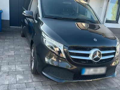 Gebraucht Mercedes V300 239 PS (175 kW) 2020 Schwarz Van / Kleinbus