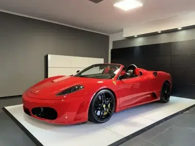 Usata Ferrari F430 489 CV (359 kW) 2006 Rosso Cabrio