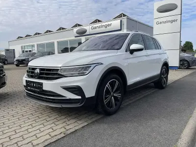 Gebraucht VW Tiguan Move 150 PS (110 kW) 2023 Pure white SUV