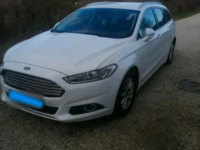 Gebraucht Ford Mondeo Titanium 179 PS (131 kW) 2017 Weiß Kombi