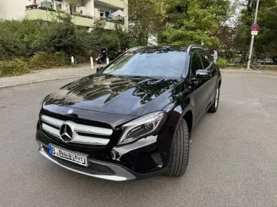 Gebraucht Mercedes GLA180 122 PS (89 kW) 2016 Schwarz SUV