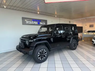 Neu BAW 212 166 PS (122 kW) 2026 Schwarz SUV