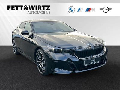 Neu BMW i5 M Sport 250 kW (340 PS) 2025 Black sapphire metallic Limousine
