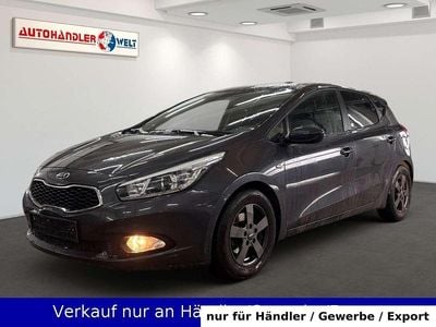Grau Gebraucht 2014 Kia Ceed Kleinwagen | 6.199 € (Guter Preis)