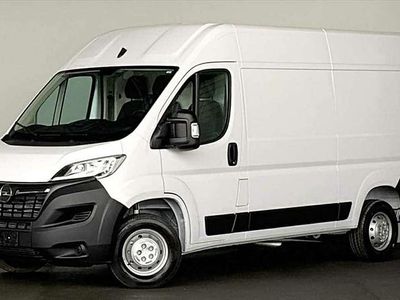 Weiss / eisweiss Gebraucht 2024 Opel Movano Kombi | 27.470 € (Superpreis)