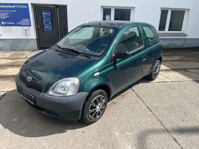 gebraucht Toyota Yaris 1.0, Servo, TÜV 06/2025, Allwetter, 2. Hand