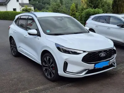 Gebraucht Ford Kuga ST-Line X 182 PS (133 kW) 2025 Weiß SUV