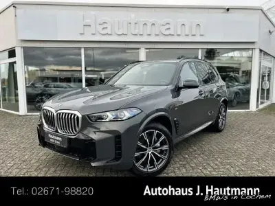 Gebraucht BMW X5 M Sport 352 PS (258 kW) 2025 Andere SUV