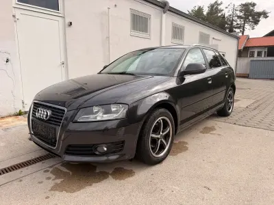 Gebraucht Audi A3 Ambiente 90 PS (66 kW) 2010 Grau Kleinwagen