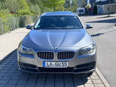 Gebraucht BMW 530 Sport Line 265 PS (194 kW) 2016 Grau Kombi